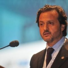 Imagem da notícia: Baston&aacute;rio da OMD defende prolongamento da forma&ccedil;&atilde;o acad&eacute;mica