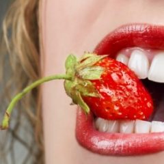 Imagem da notícia: Truques caseiros que podem tornar os dentes mais brancos