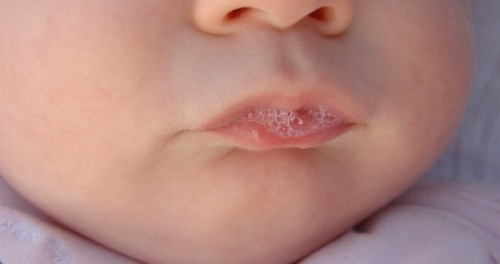 Imagem da notícia: Exames à saliva podem ser fundamentais para prevenir cancro