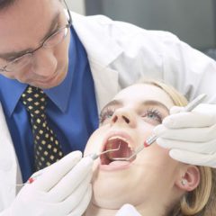 Imagem da notícia: Faltam médicos dentistas no Reino Unido