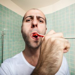 Imagem da notícia: Relação entre má higiene oral e disfunção erétil?