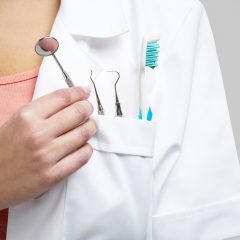 Imagem da notícia: 3 centros de saúde do Oeste já contam com medicina dentária