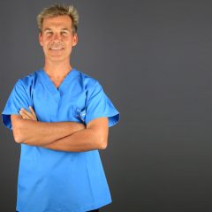 Imagem da notícia: “Reimplantar dentes é um sonho da humanidade desde sempre”