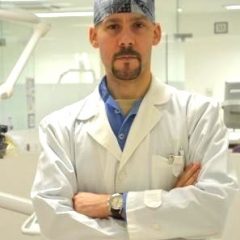 Imagem da notícia: Dentista português colabora na redação de guidelines da ASCO