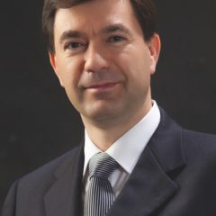 Imagem da notícia: Américo Ferraz: Covid-19 e o impacto na medicina dentária