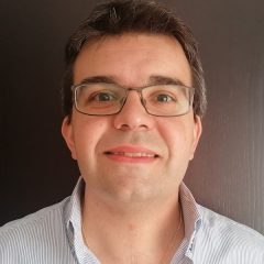Imagem da notícia: Nélio Veiga: o ensino da medicina dentária em período pandémico