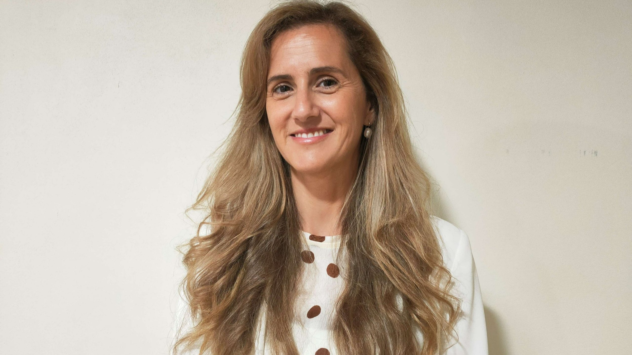 Imagem da notícia: Mariana Dolores reeleita presidente da Mundo A Sorrir