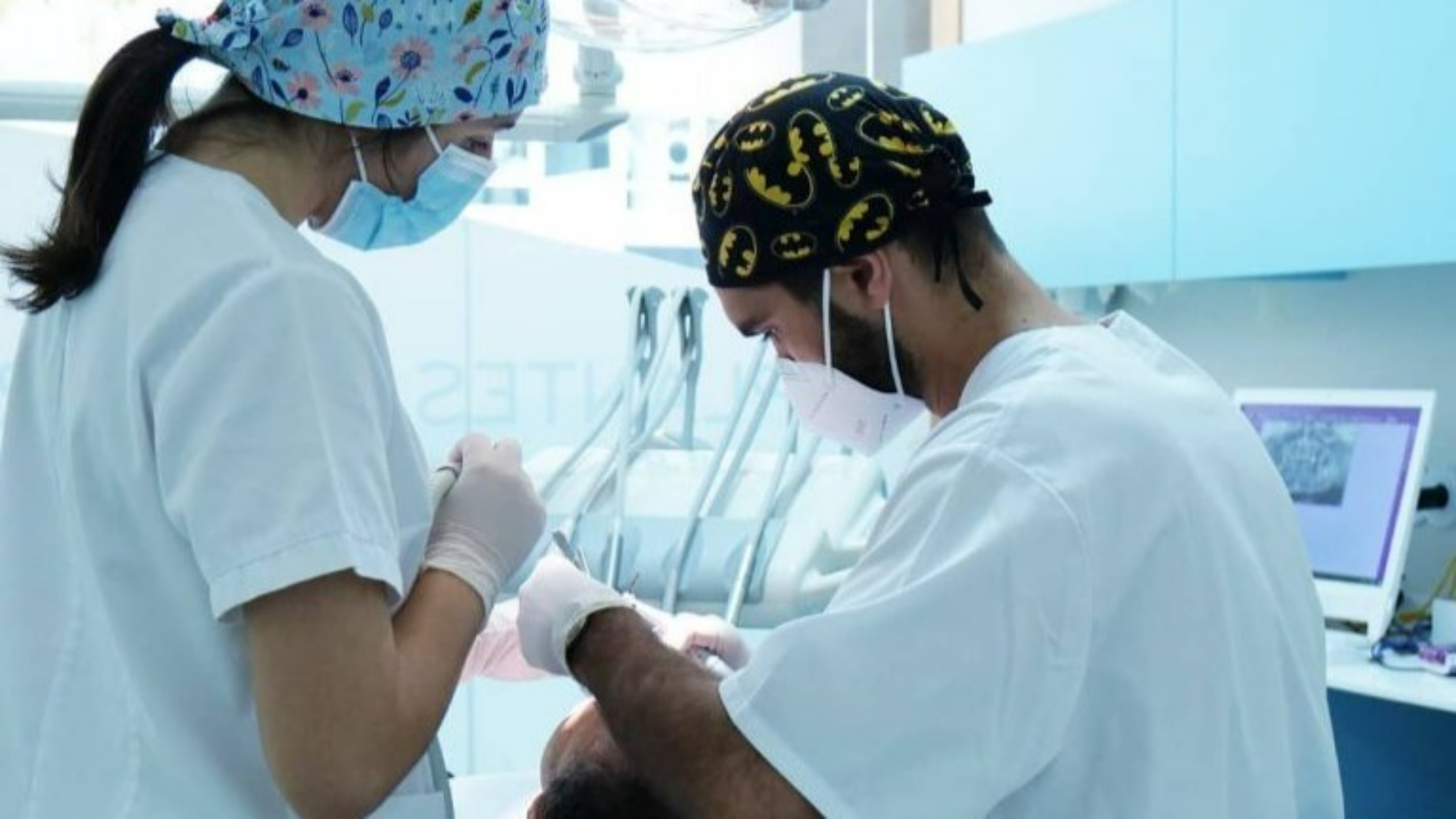 Imagem da notícia: Clínicas Vita Centro de mãos dadas com a implantologia