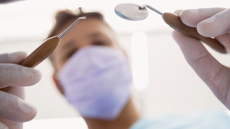 Imagem da notícia: Projeto de lei prevê criação da carreira de medicina dentária no SNS