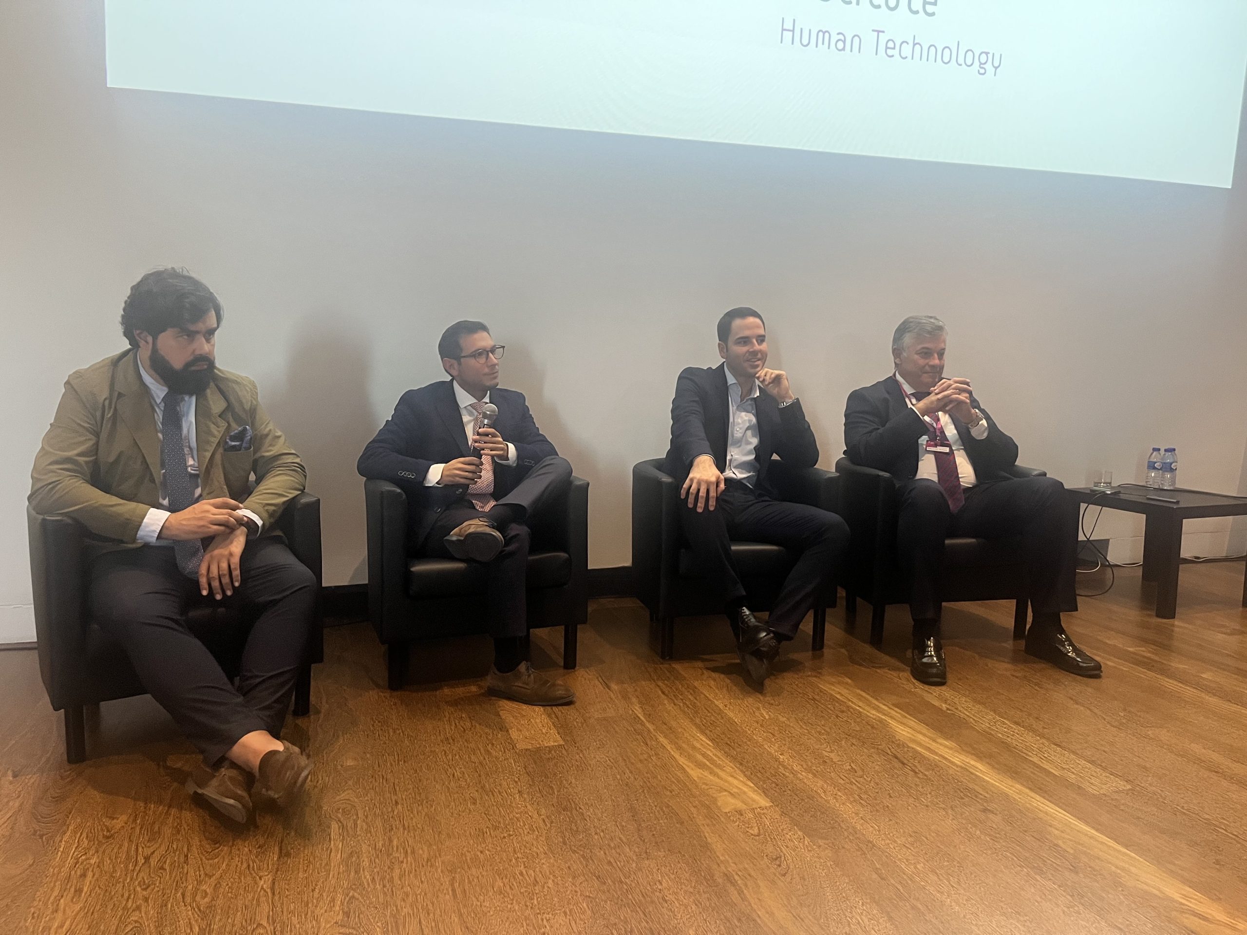 Imagem da notícia: BTI realiza encontros sobre reabilitação oral no Porto e em Lisboa