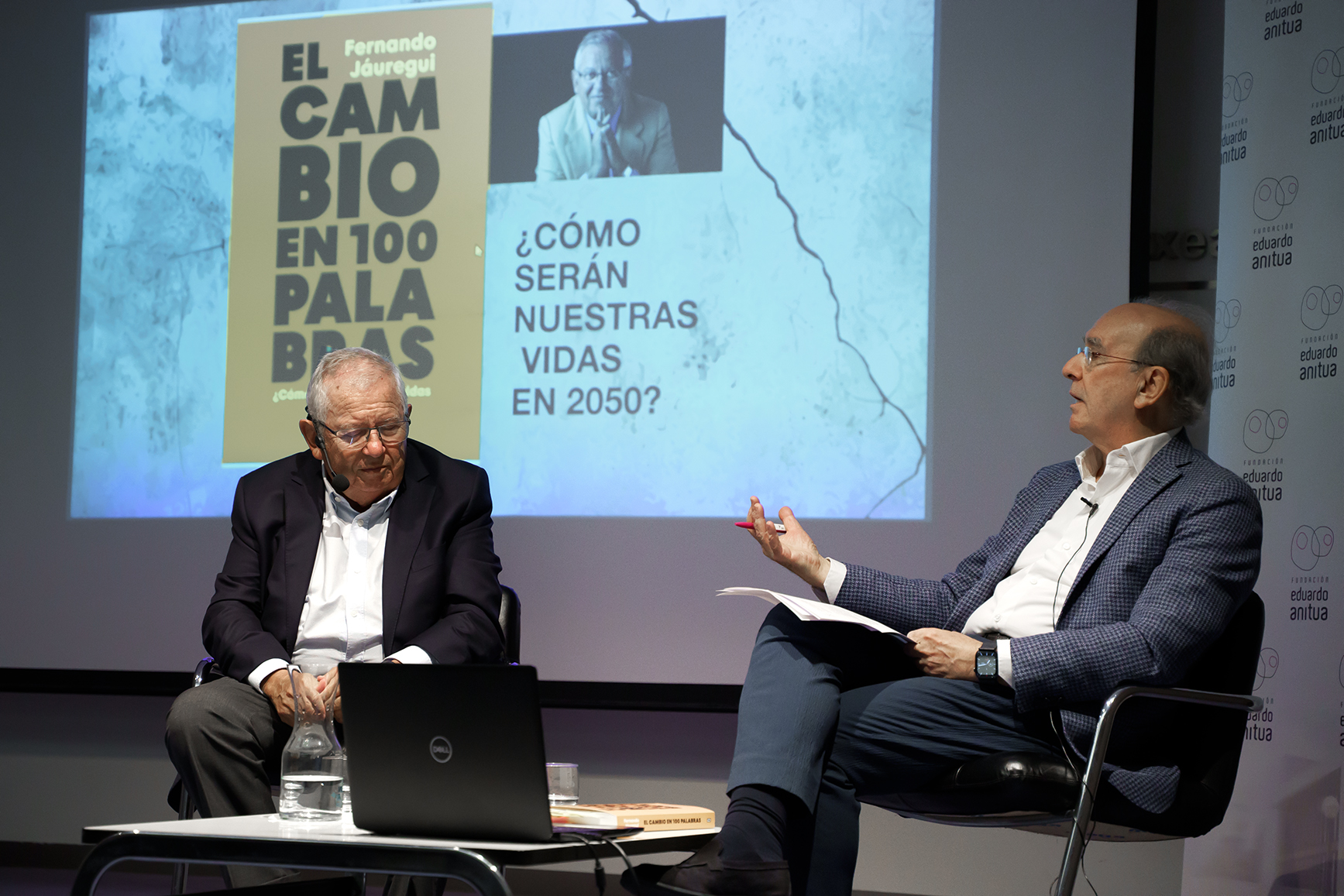 Imagem da notícia: BTI: apresentação do livro “Mudança em 100 palavras. Como será o mundo em 2050?”
