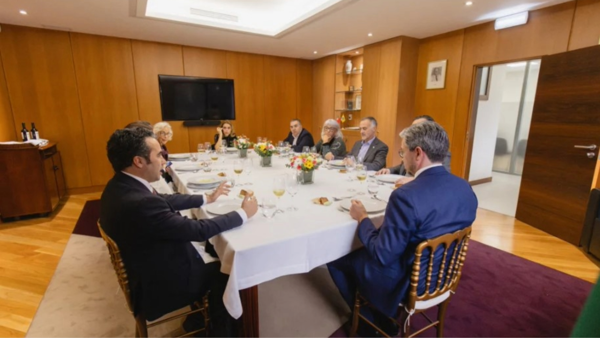 Imagem da notícia: Ordens da Saúde reúnem-se para debater os desafios da IA