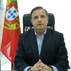 Imagem da notícia: Protegido: Parlamento está a debater criação de carreira de medicina dentária no SNS