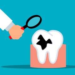 Imagem da notícia: Reclusos têm perda dentária elevada e 68% têm cáries, revela estudo da CESPU