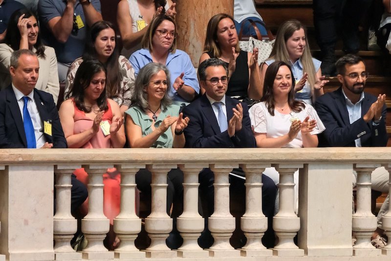 Imagem da notícia: Carreira de Médico Dentista no SNS é aprovada por unanimidade